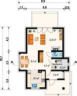 Небольшой загородный дом с балконом и террасой