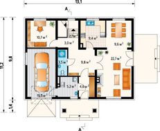 Интересный загородный дом с мансардой и балконами
